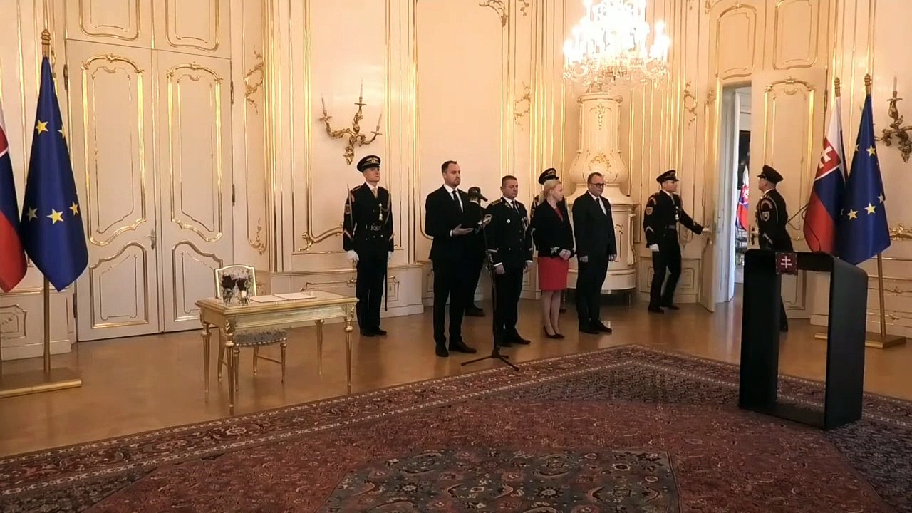 ZÁZNAM: Prezident vymenoval Rudolfa Huliaka za ministra cestovného ruchu a športu