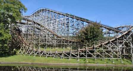 Wales' biggest theme park Oakwood in Pembrokeshire to close