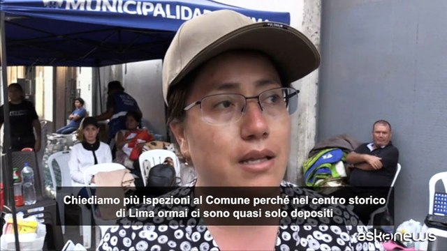 Un incendio gigantesco devasta il centro storico di Lima in Perù