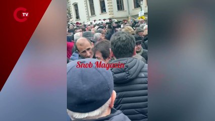 Cahit Berkay'dan cenazede özçekim tepkisi