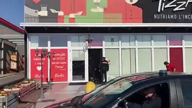 Furto nel ristorante di Pizzaut: l'intervista a Nico Acampora