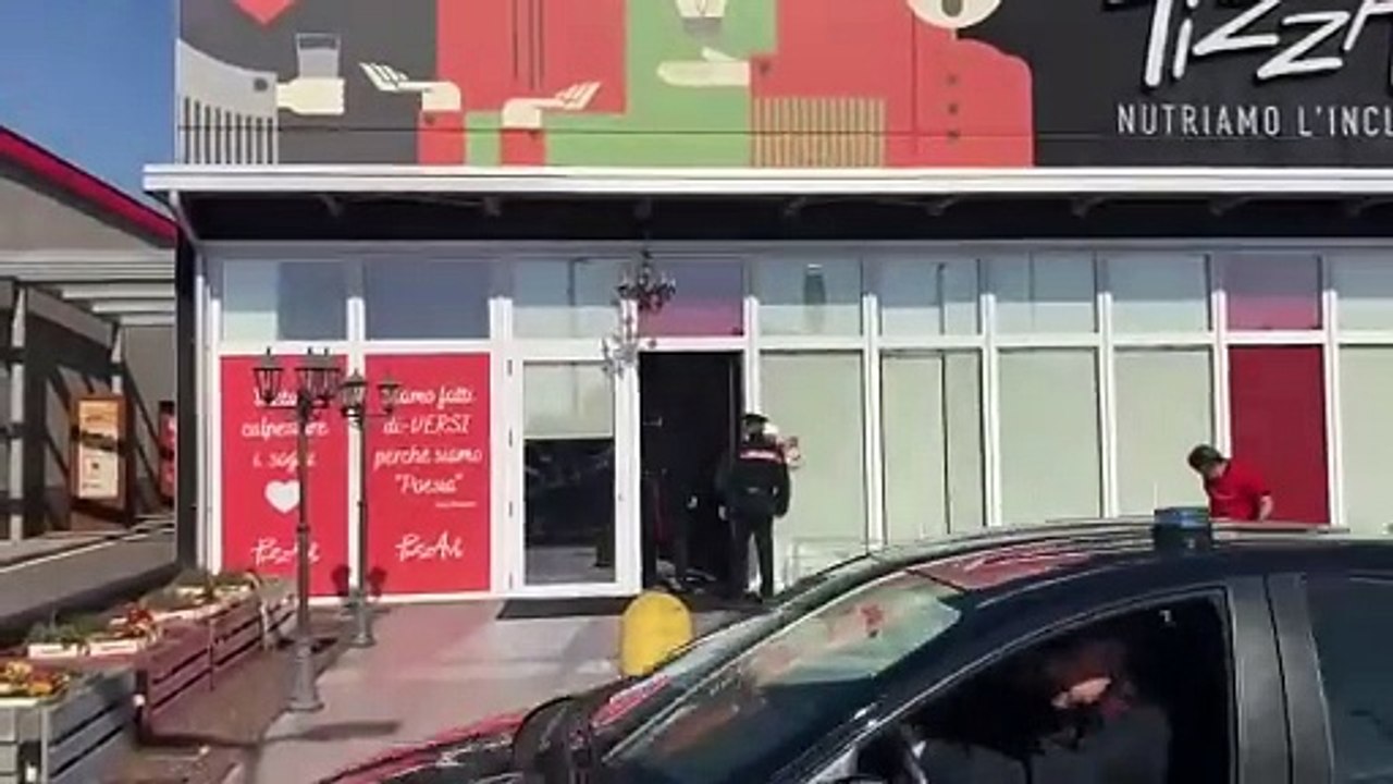 Furto nel ristorante di Pizzaut: l'intervista a Nico Acampora