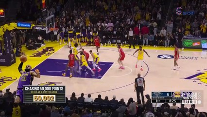 LeBron James, 50 bin sayı barajını aştı! NBA'de bir ilk... | Video Haber