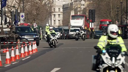 Starmer arrives for Prime Minister's Questions at No. 10