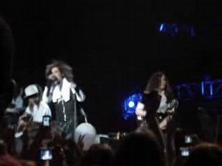 Bill présente le groupe 09 mars 08