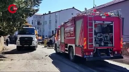 İstanbul'da freni patlayan demir yüklü TIR devrildi Yaralı var!