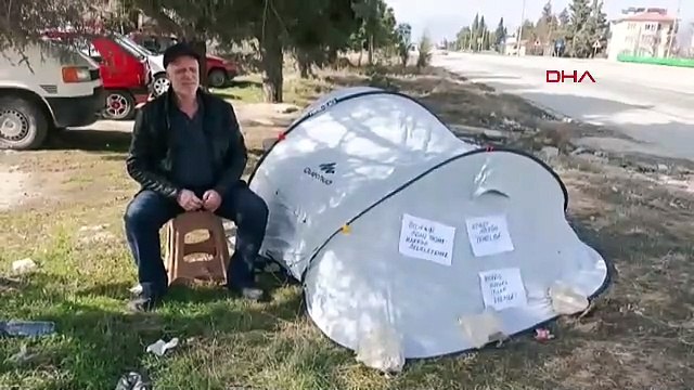 Mahkemenin kira artış kararını protesto için adliyenin karşısına çadır kurdu
