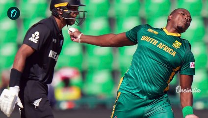 SA vs NZ Semifinal : Rachin Ravindra ने South Africa के खिलाफ ठोकी तूफानी Century | वनइंडिया हिंदी