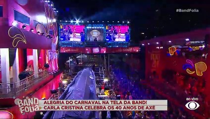 Xibom Bombom: Carla Cristina levanta foliões do Carnaval 2025 com hit atemporal