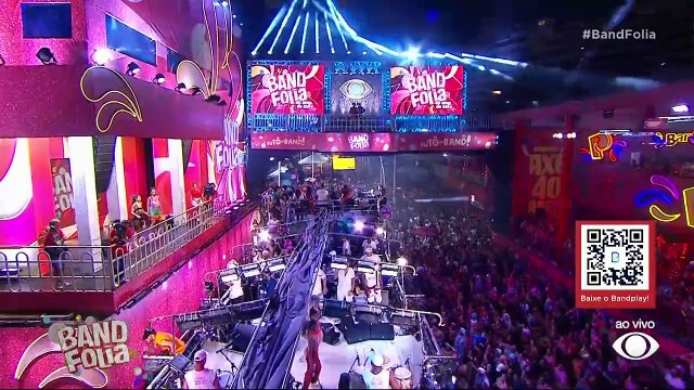 Perna Bamba: Tony Salles canta sucesso com Parangolé em Salvador | Band Folia 2025