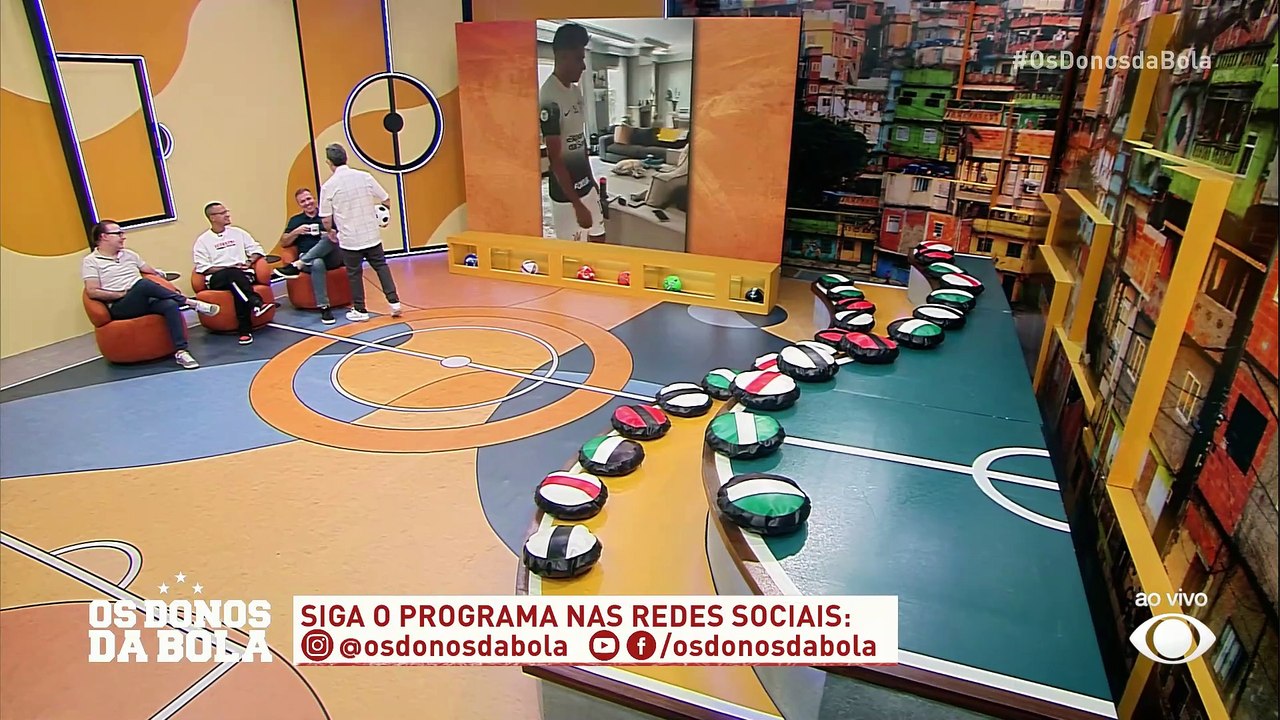 Neto se declara para Romero após vídeo de atacante brincando com filho: ‘Sou fã incondicional’