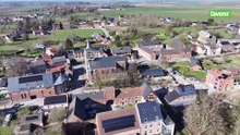 L'église au milieu du village : Chapon-Seraing