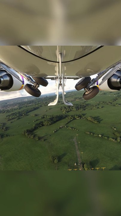 Exquisite Departure: Thai Smile Airways A320neo at Los Angeles International Airport (LAX), USA #fly #flights #fly #flightlovers #Canada #USA #Japan  #aviation #flying #FlyingLovers #aviationlovers