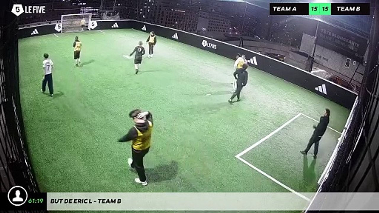 But de Eric L - Team B