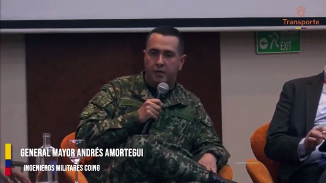 Ingenieros militares construyendo ferrocarriles