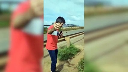 Se derrumba un puente en Brasil mientras un concejal graba un vídeo