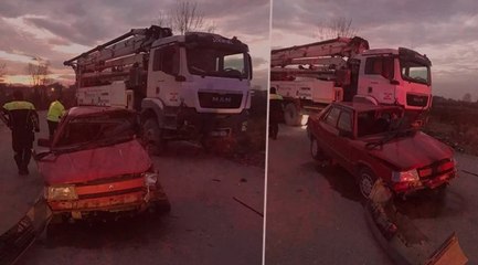 9 yaşındaki çocuğun kullandığı otomobil kamyonla çarpıştı