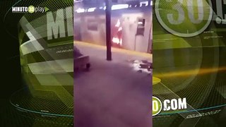 En Nueva York arrestan a un hombre que le prendió fuego a una mujer en el Metro