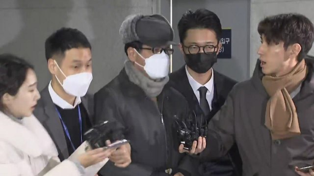 '내란 비선' 노상원 전 정보사령관 구속 송치...질문에 묵묵부답 [앵커리포트] / YTN