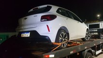 Carro com placa clonada é apreendido pela PM