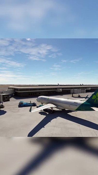 Passenger Boarding Bridge: Aer Lingus A320 at King Abdulaziz International Airport, Saudi Arabia #flights #fly #flightlovers #Canada #USA #Japan  #aviation #flying #FlyingLovers #aviationlovers