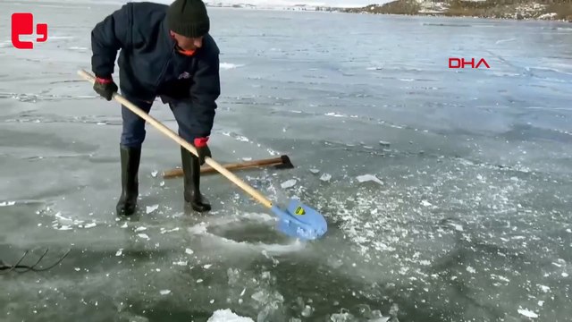 Eskimo usulü balık avı için Çıldır Gölü'ne ilk ağlar atıldı