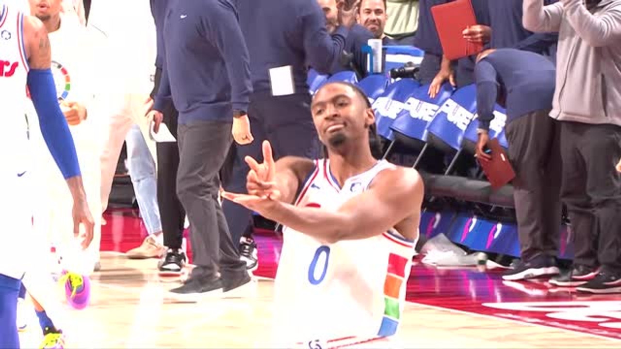 Maxey rallies late to bury Spurs with two huge plays