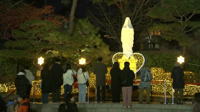 [날씨] '성탄 이브' 맞은 이 시각 명동성당...성탄절 날씨는? / YTN