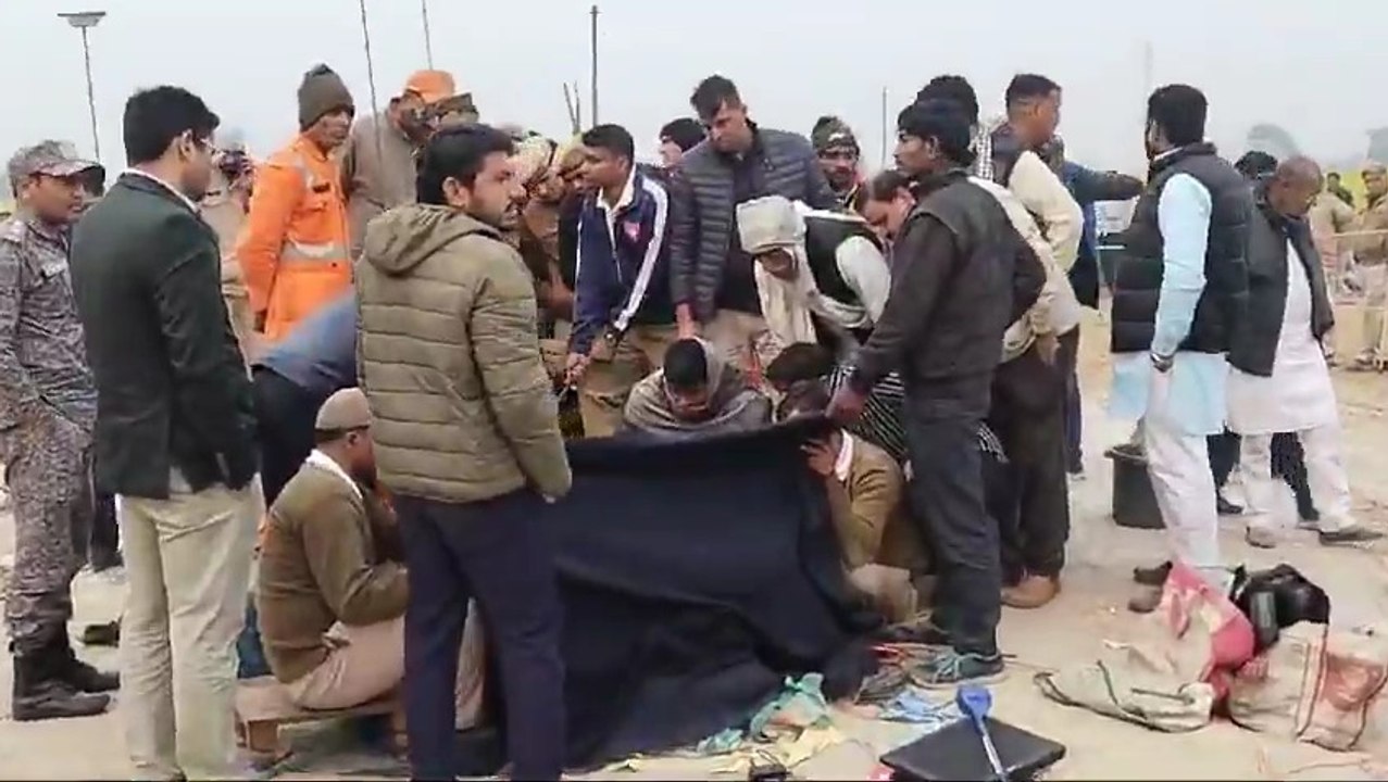 राजस्थान के कोटपुतली में 700 फीट गहरे बोरवेल में गिरी 3 साल की चेतना, 15 घंटे से बचाव अभियान जारी