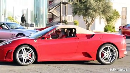 Al Gemelli di Roma, per i bimbi in cura il Natale arriva in Ferrari