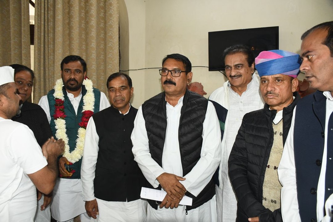 बोले देसाई - ‘बंटोगे तो कटोगे भाजपा का मुद्दा, कांग्रेस ने उठाई जनता की आवाज’