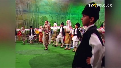 Ionela Ristea - Cand privesc de pe Carpati (Hora prichindeilor - TVR - 2005)