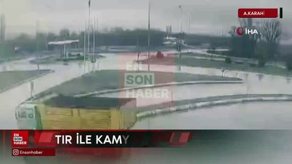 Afyonkarahisar'da tır ile kamyon çarpıştı