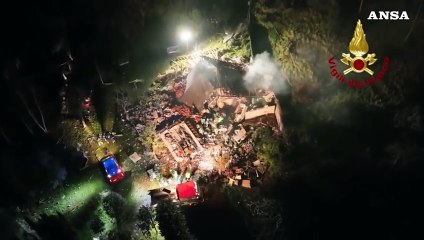 Villa esplosa nel Lucchese, prosegue la ricerca della donna dispersa