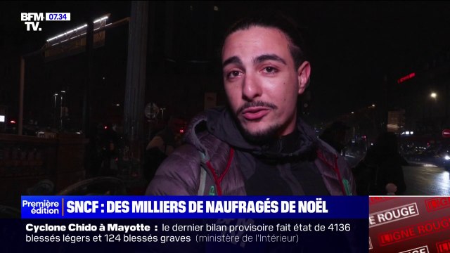 On était censés réveillonner en famille (...) mais on va essayer de manges les restes : ces voyageurs de la SNCF ont passé le réveillon de Noël dans le train à cause d'importants retards