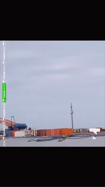 Kazakistan'da yolcu uçağı düştü