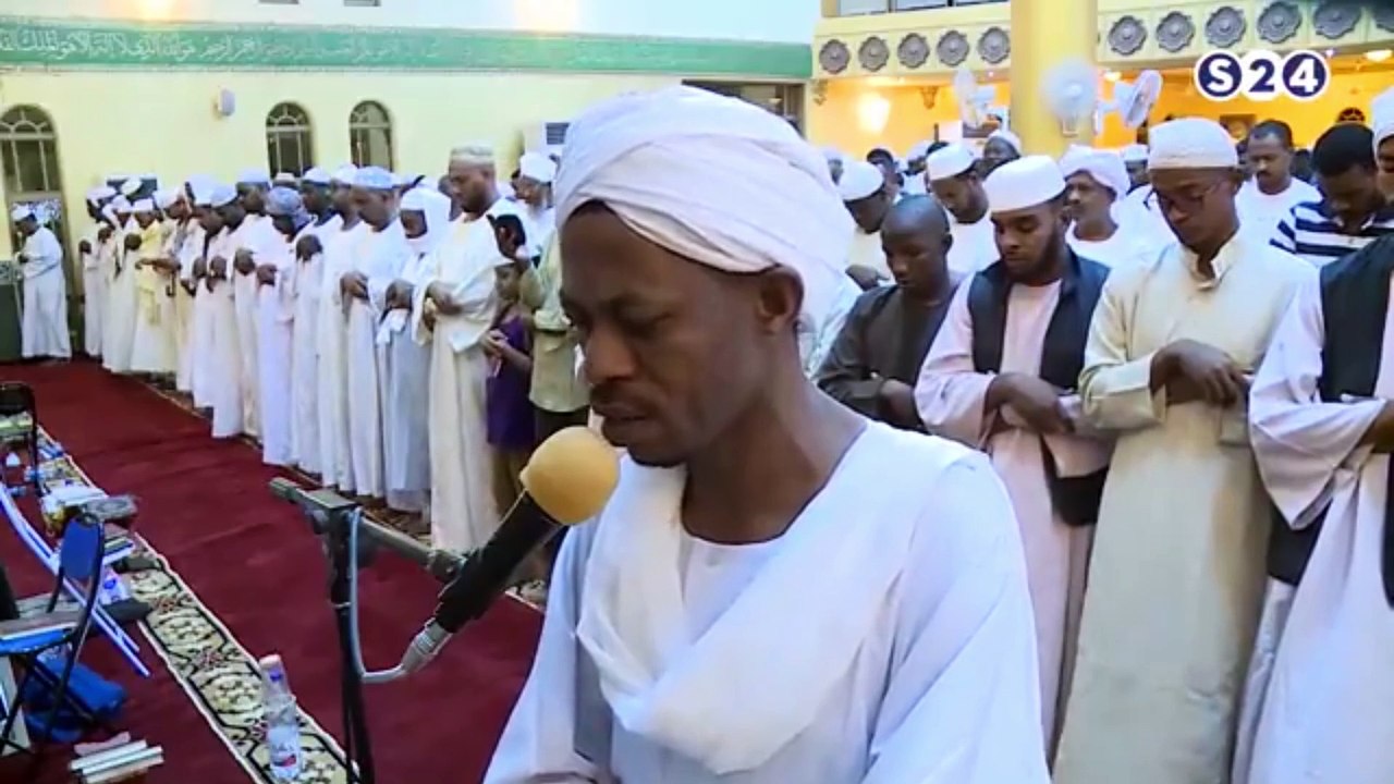 لَأَنتُمْ أَشَدُّ رَهْبَةً فِي صُدُورِهِم مِّنَ اللَّهِ ۚ ذَٰلِكَ بِأَنَّهُمْ قَوْمٌ لَّا يَفْقَهُونَ