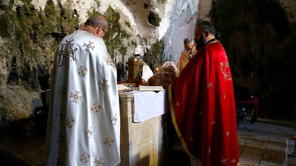 Hatay'da St. Pierre Kilisesi'nde Noel ayini yapıldı