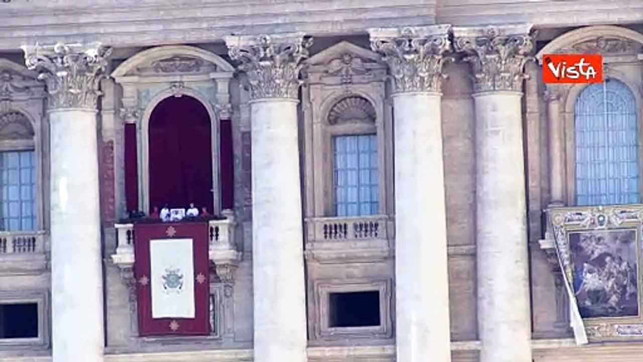 Papa Francesco a Natale: Tacciano le armi e cessi il fuoco in Ucraina e a Gaza, si aprano negoziati