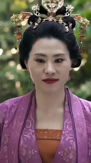  Cinta dan derita istana part 1