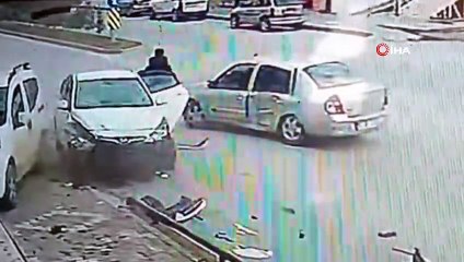 Samsun'da Kontrolsüz Çıkış Kazaya Neden Oldu: 1 Yaralı