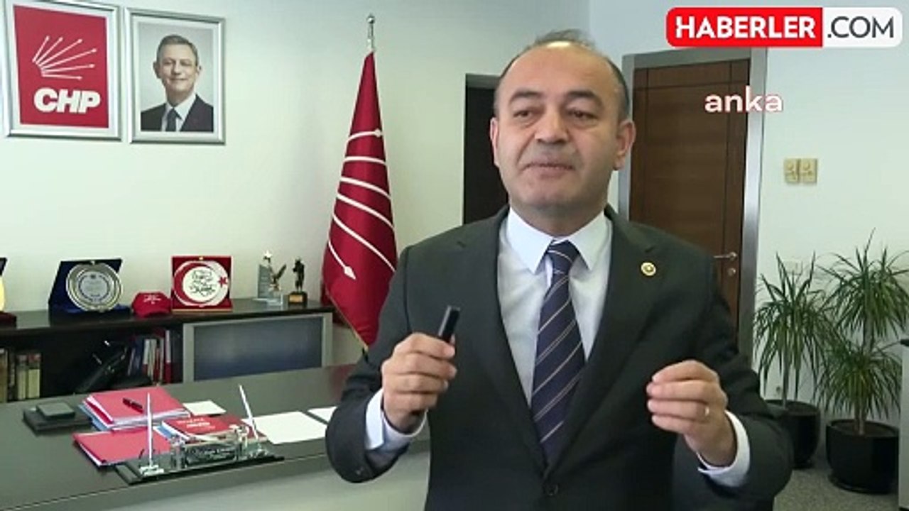 Özgür Karabat'tan Asgari Ücret Tepkisi: "Bir Kulun Bile Hakkını Yemek Büyük Günah İken Siz Asgari Ücretle Çalışan 9 Milyon İnsanın Hakkını Yiyorsunuz"