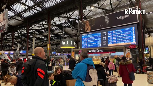 « On aurait du nous parler » : Kevin est resté coincé 6 heures dans un TGV sans information