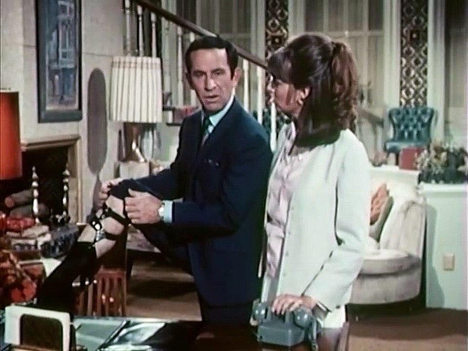 S04E01 - Wollen Sie Frau 86 werden