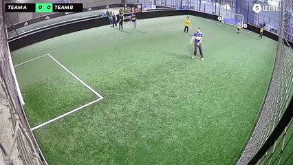 25/12 à 16:28 - Football Terrain 4 (LeFive Rouen)