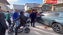 Kamyonetle Çarpışan Motosiklet Sürücüsünden Geride Ekmekler Kaldı