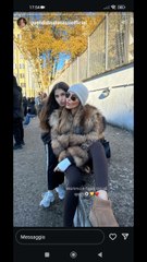 mamma e figlia tra gli spalti