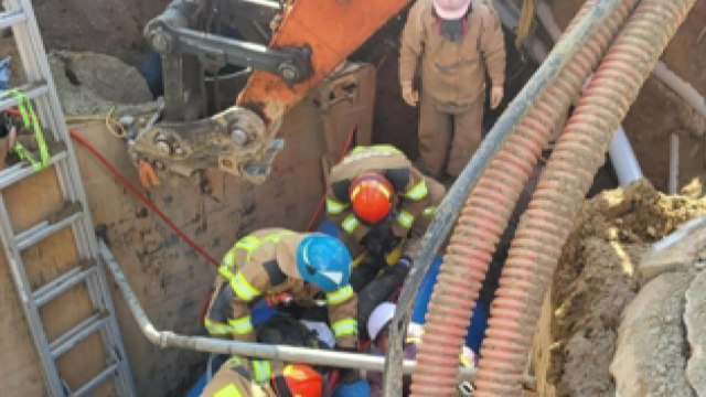 평택 상수도 공사장에서 토사 무너져...40대 작업자 부상 / YTN