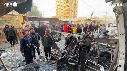 Gaza, decine di morti in nuovi raid israeliani: 5 sono giornalisti