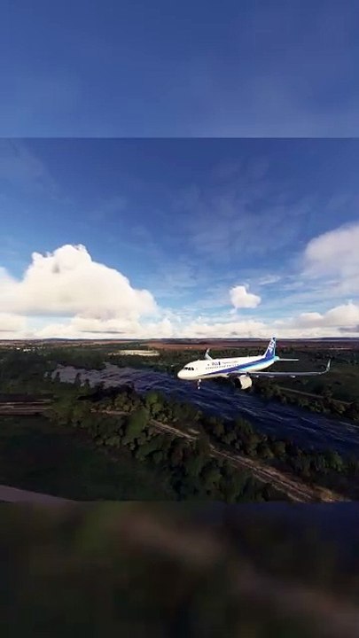 Elegant Arrival: Alaska Airlines A320 at Lake Tahoe Airport (TVL), South Lake Tahoe, USA #flights #fly #flightlovers #Canada #USA #Japan  #aviation #flying #FlyingLovers #aviationlovers